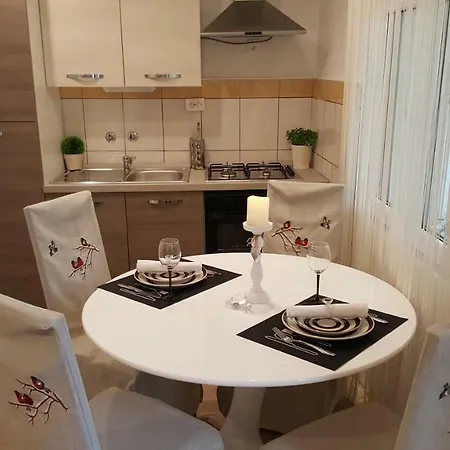 Apartmani Sarm Vir Exterior photo