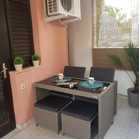 Apartmani Sarm Vir Exterior photo
