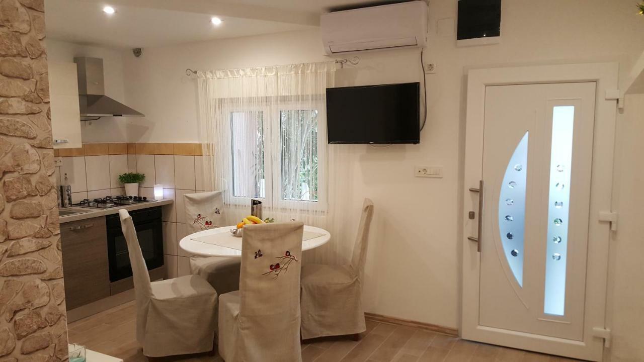 Apartment Sarm *