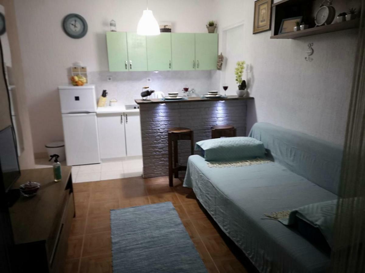 Sarm Apartment Vir