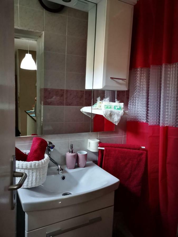 Sarm Apartment